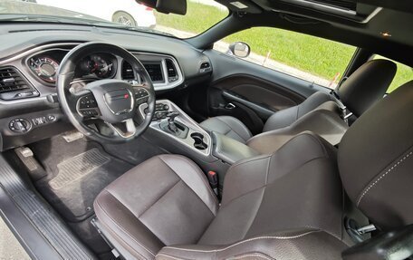 Dodge Challenger III рестайлинг 2, 2019 год, 4 200 000 рублей, 10 фотография