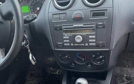 Ford Fiesta, 2007 год, 410 000 рублей, 10 фотография