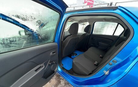 Renault Logan II, 2017 год, 805 000 рублей, 21 фотография