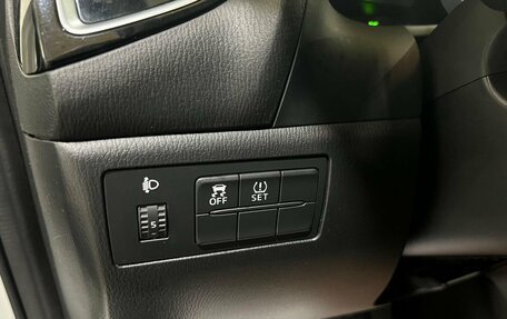 Mazda 3, 2014 год, 1 350 000 рублей, 26 фотография