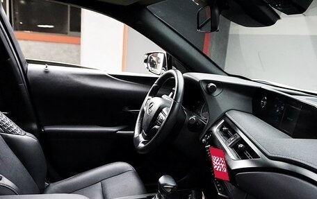 Lexus UX I, 2021 год, 2 462 000 рублей, 4 фотография