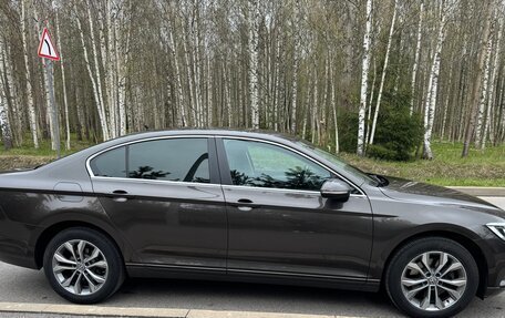Volkswagen Passat B8 рестайлинг, 2017 год, 2 100 000 рублей, 11 фотография