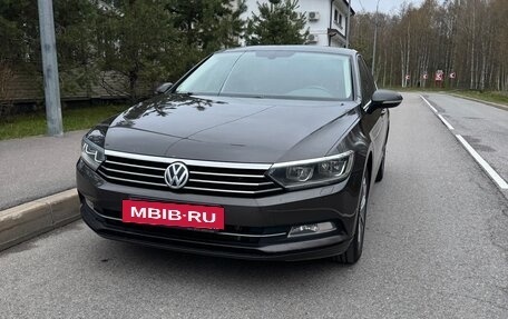 Volkswagen Passat B8 рестайлинг, 2017 год, 2 100 000 рублей, 13 фотография