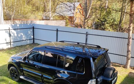 Mitsubishi Pajero IV, 2011 год, 1 915 000 рублей, 3 фотография