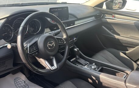 Mazda 6, 2019 год, 1 990 000 рублей, 15 фотография