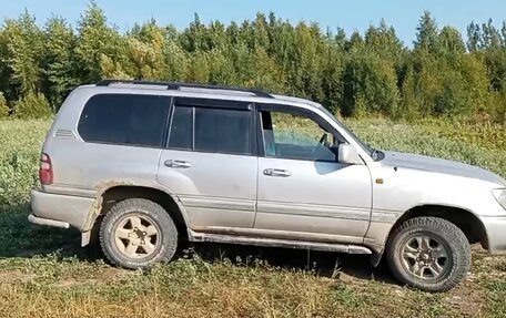 Toyota Land Cruiser 100 рестайлинг 2, 2000 год, 1 200 000 рублей, 8 фотография
