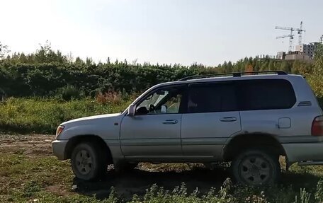 Toyota Land Cruiser 100 рестайлинг 2, 2000 год, 1 200 000 рублей, 5 фотография