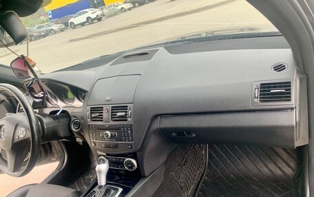 Mercedes-Benz C-Класс, 2010 год, 1 150 000 рублей, 16 фотография