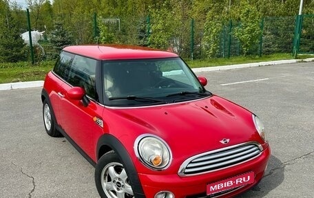 MINI Hatch, 2010 год, 890 000 рублей, 1 фотография