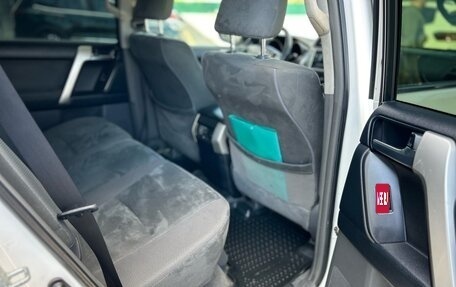 Toyota Land Cruiser Prado 150 рестайлинг 2, 2011 год, 2 500 000 рублей, 19 фотография