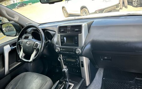 Toyota Land Cruiser Prado 150 рестайлинг 2, 2011 год, 2 500 000 рублей, 22 фотография