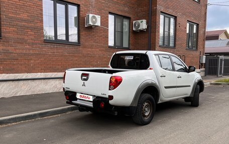 Mitsubishi L200 IV рестайлинг, 2013 год, 1 650 000 рублей, 5 фотография