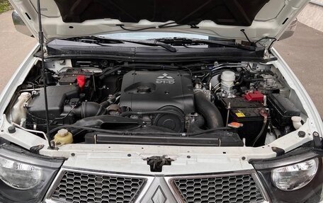 Mitsubishi L200 IV рестайлинг, 2013 год, 1 650 000 рублей, 12 фотография