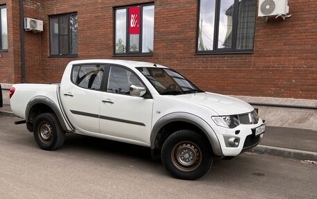 Mitsubishi L200 IV рестайлинг, 2013 год, 1 650 000 рублей, 3 фотография