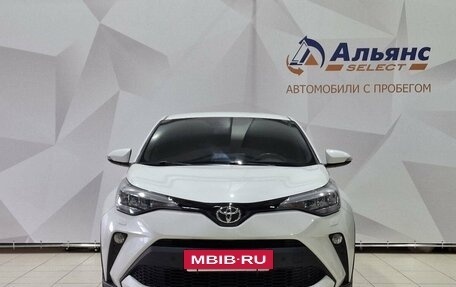 Toyota C-HR I рестайлинг, 2019 год, 2 550 000 рублей, 8 фотография