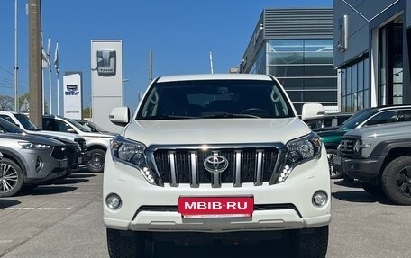 Toyota Land Cruiser Prado 150 рестайлинг 2, 2015 год, 3 489 000 рублей, 2 фотография