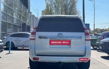 Toyota Land Cruiser Prado 150 рестайлинг 2, 2015 год, 3 489 000 рублей, 5 фотография