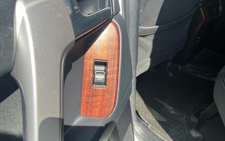 Toyota Land Cruiser Prado 150 рестайлинг 2, 2015 год, 3 489 000 рублей, 11 фотография