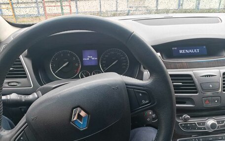 Renault Latitude I, 2011 год, 750 000 рублей, 11 фотография