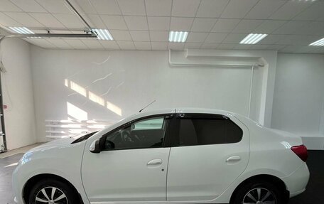 Renault Logan II, 2016 год, 785 000 рублей, 8 фотография