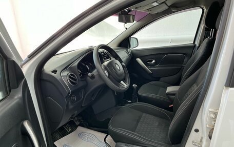 Renault Logan II, 2016 год, 785 000 рублей, 9 фотография