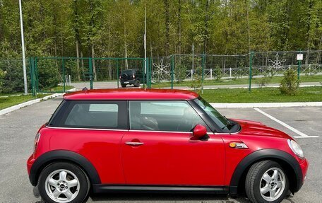 MINI Hatch, 2010 год, 890 000 рублей, 2 фотография