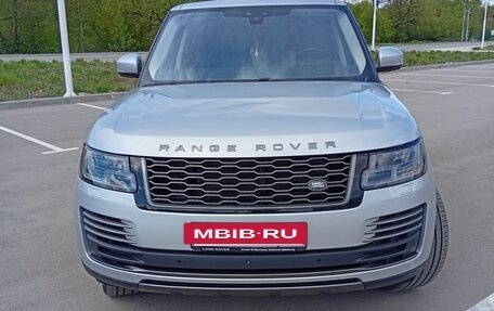 Land Rover Range Rover IV рестайлинг, 2019 год, 8 900 000 рублей, 5 фотография
