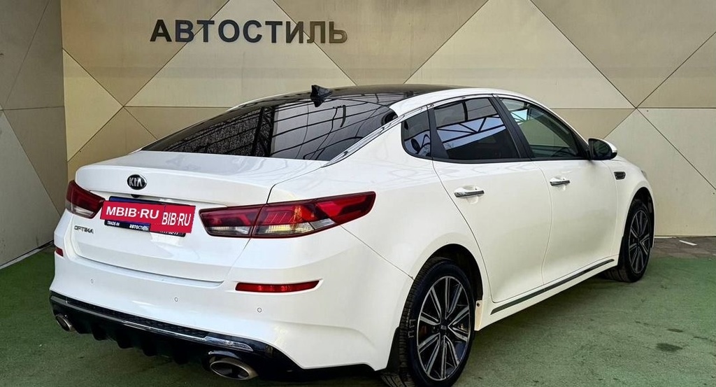 KIA Optima, 2018 год, 1 685 000 рублей, 3 фотография