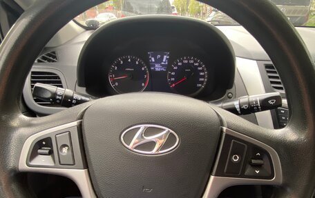 Hyundai Solaris II рестайлинг, 2011 год, 780 000 рублей, 8 фотография
