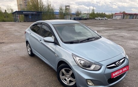 Hyundai Solaris II рестайлинг, 2011 год, 780 000 рублей, 3 фотография