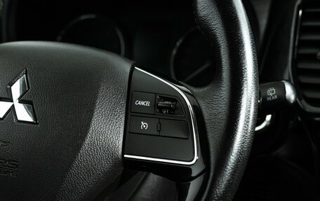 Mitsubishi Outlander III рестайлинг 3, 2019 год, 1 499 898 рублей, 19 фотография