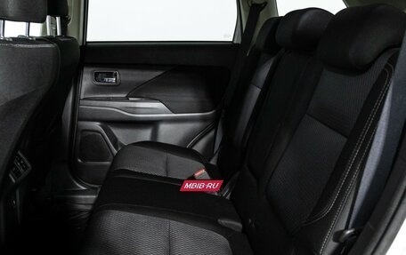 Mitsubishi Outlander III рестайлинг 3, 2019 год, 1 499 898 рублей, 10 фотография