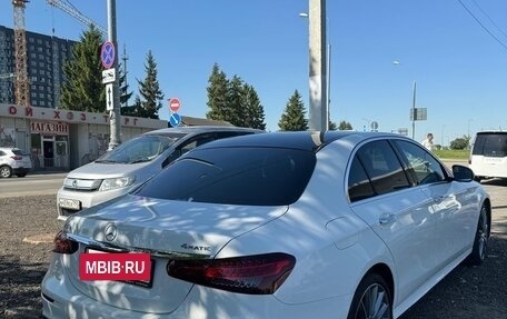 Mercedes-Benz E-Класс, 2020 год, 5 300 000 рублей, 2 фотография