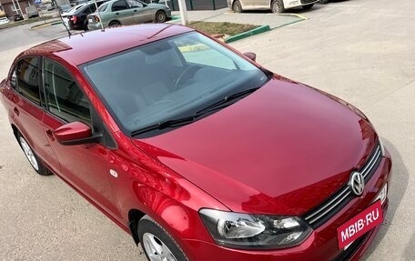 Volkswagen Polo VI (EU Market), 2013 год, 720 000 рублей, 2 фотография