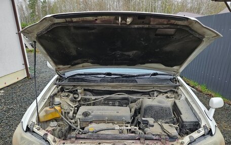 Toyota Kluger I, 2003 год, 850 000 рублей, 10 фотография