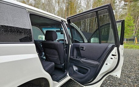 Toyota Kluger I, 2003 год, 850 000 рублей, 8 фотография