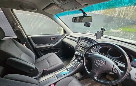 Toyota Kluger I, 2003 год, 850 000 рублей, 11 фотография