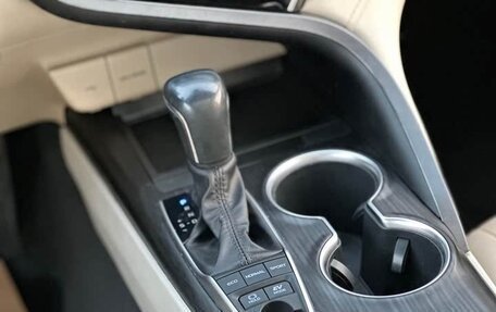 Toyota Camry, 2021 год, 2 350 000 рублей, 7 фотография