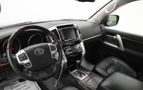 Toyota Land Cruiser 200, 2012 год, 3 758 000 рублей, 12 фотография