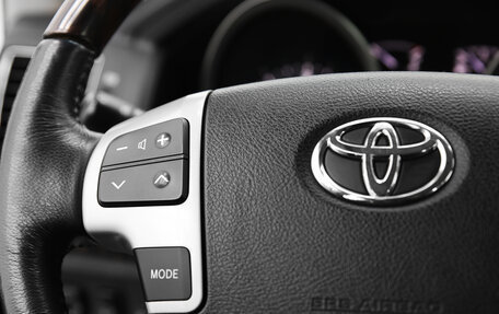 Toyota Land Cruiser 200, 2012 год, 3 758 000 рублей, 8 фотография