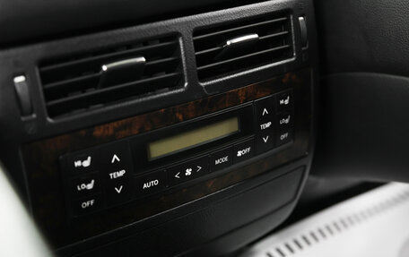Toyota Land Cruiser 200, 2012 год, 3 758 000 рублей, 21 фотография