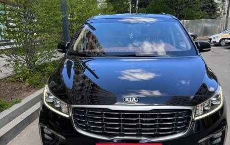 KIA Carnival III, 2018 год, 2 750 000 рублей, 4 фотография