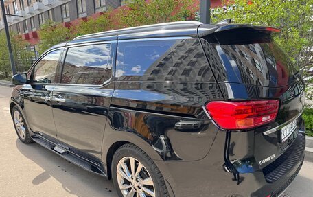 KIA Carnival III, 2018 год, 2 750 000 рублей, 9 фотография