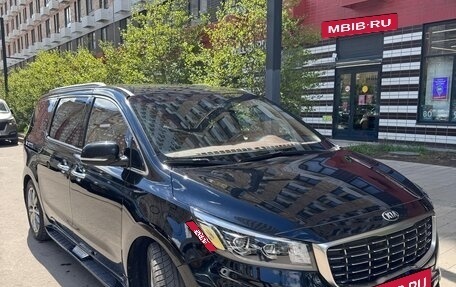 KIA Carnival III, 2018 год, 2 750 000 рублей, 11 фотография