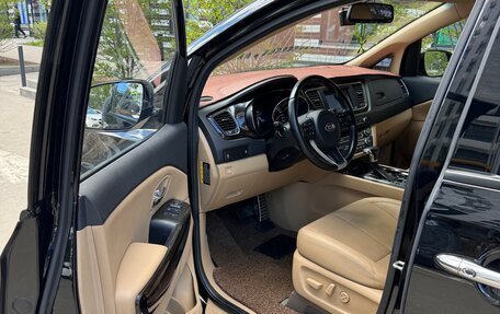 KIA Carnival III, 2018 год, 2 750 000 рублей, 23 фотография