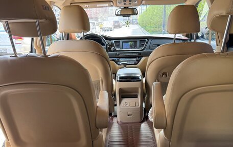 KIA Carnival III, 2018 год, 2 750 000 рублей, 27 фотография
