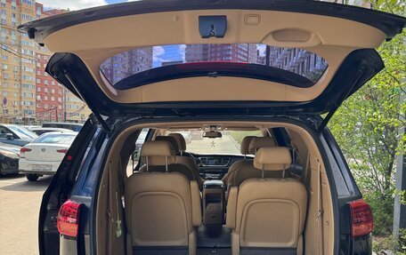 KIA Carnival III, 2018 год, 2 750 000 рублей, 31 фотография