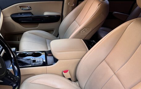 KIA Carnival III, 2018 год, 2 750 000 рублей, 34 фотография