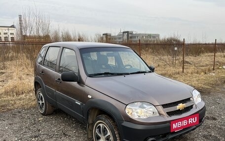 Chevrolet Niva I рестайлинг, 2014 год, 575 000 рублей, 3 фотография