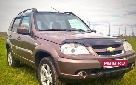 Chevrolet Niva I рестайлинг, 2016 год, 575 000 рублей, 5 фотография